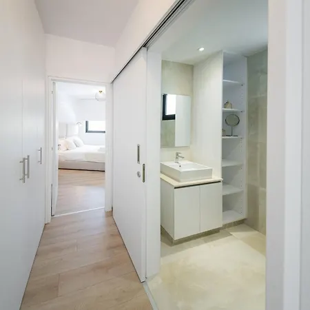 Apartment Casamar - Upscale One-bedroom By The Sea