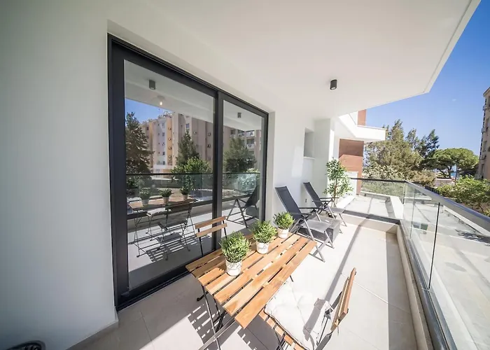 Apartmán Casamar - Upscale One-bedroom By The Sea *